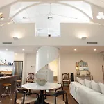 Mezzanine Magic, Bondi Junction