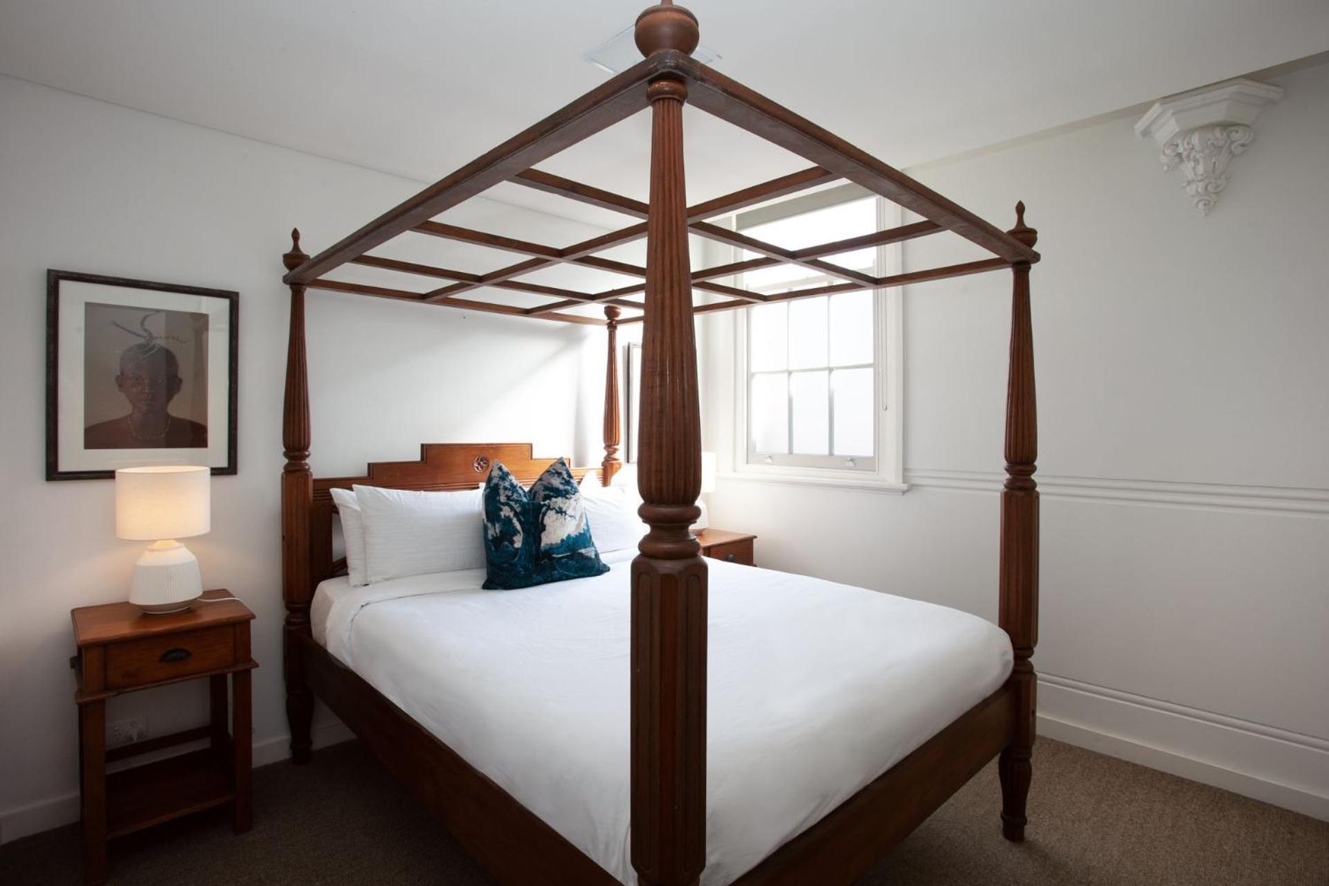 Apartment Mezzanine Magic, Bondi Junction *